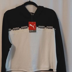 Puma, black & white woman's medium size sweatshirt NWT